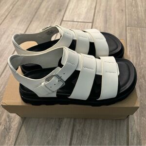 UGG Capitelle Strap Sandals - White, US Size 8.5W